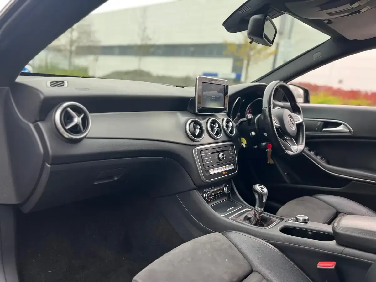 Used Mercedes CLA180 AMG line 122 HP (89 kW) 2017 Blue Coupe