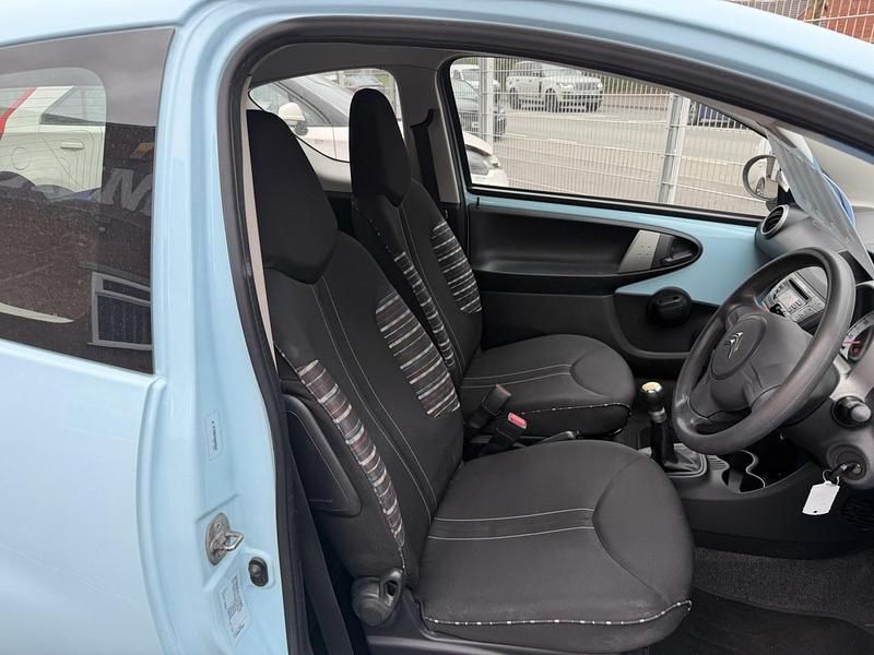 Usado Citroën C1 VTR Sport 68 HP (50 kW) 2012 Azul Citadino