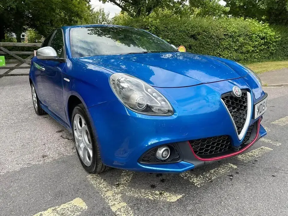 Used Alfa Romeo Giulietta 120 HP (88 kW) 2019 Blue Hatchback