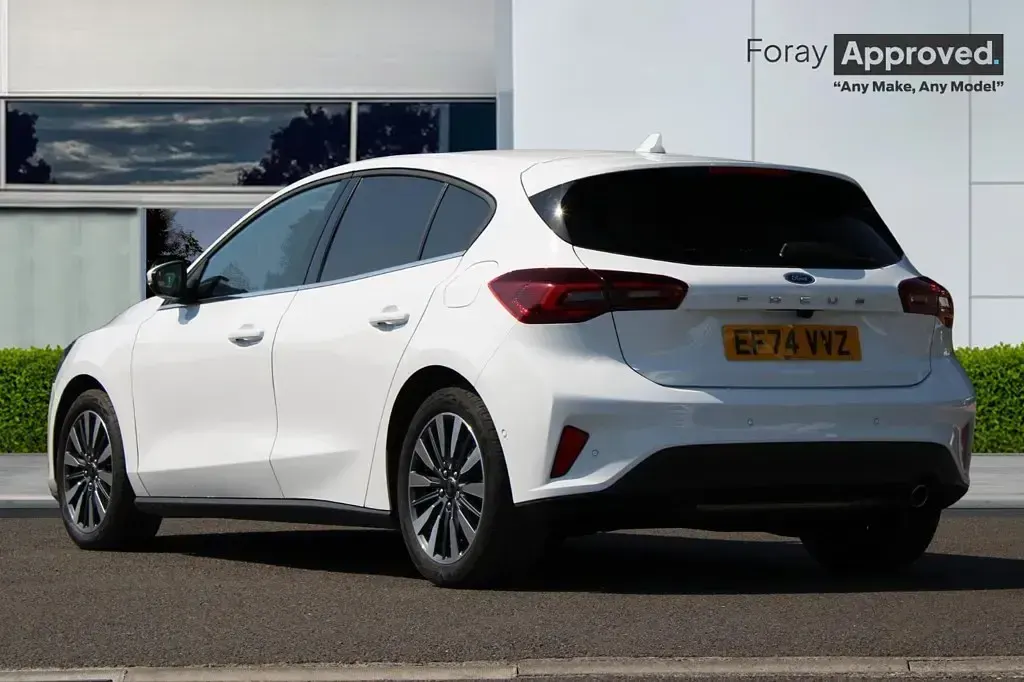 New Ford Focus Titanium X 2025 Frozen white Hatchback