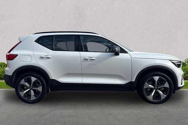 Used Volvo XC40 Plus 163 HP (119 kW) 2025 SUV