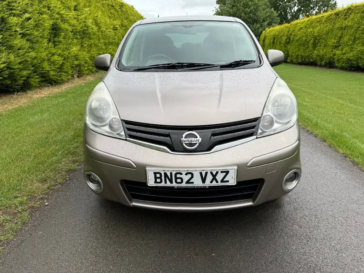 Used Nissan Note N-TEC 90 HP (66 kW) 2012 Beige MPV