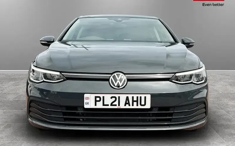 Used VW Golf VIII Life 110 HP (80 kW) 2024 Hatchback