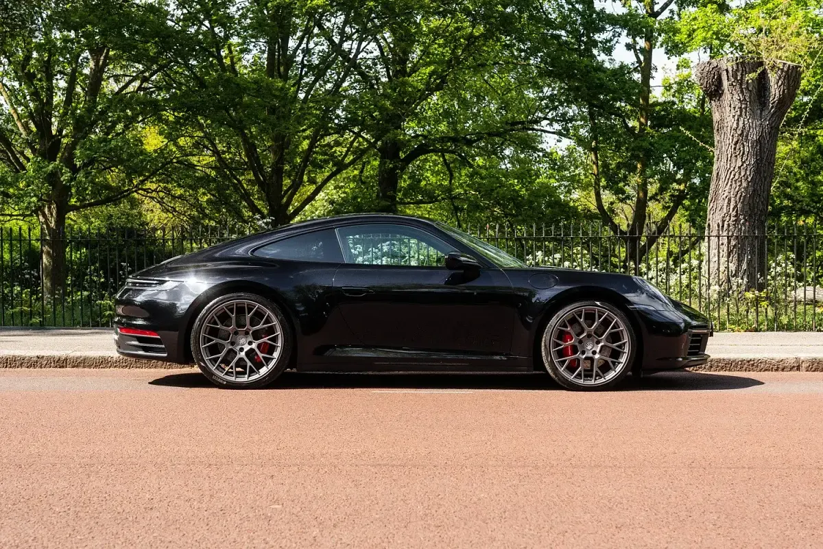 Usado Porsche 911 2024 Preto Coupé