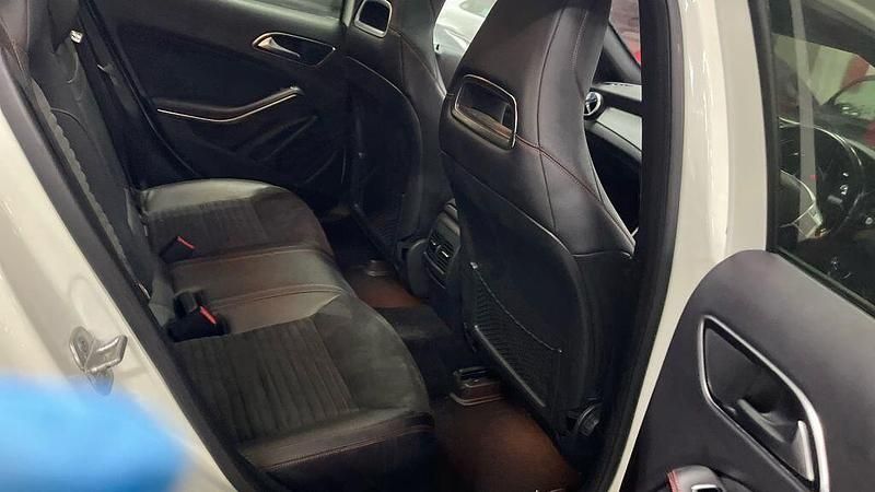 Used Mercedes GLA220 AMG line 2015 White SUV