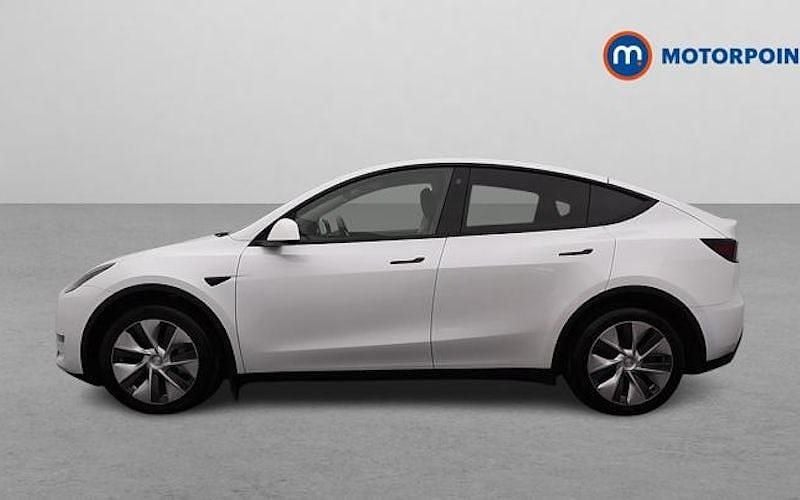 Used Tesla Model Y Long Range AWD 286 kW (389 HP) 2025 SUV