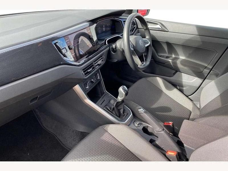 Used VW Polo Life 95 HP (69 kW) 2023 Silver Hatchback