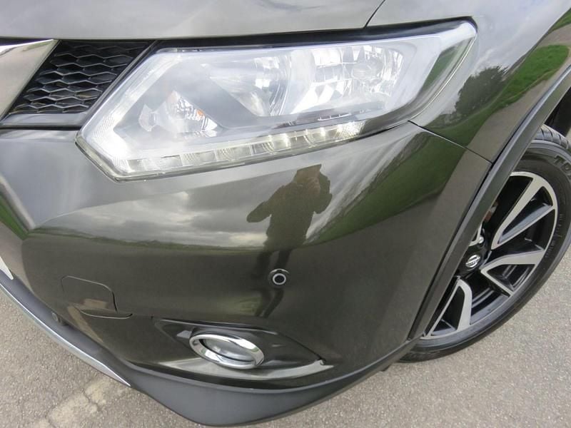 Used Nissan X-Trail N-TEC 130 HP (95 kW) 2017 Green SUV