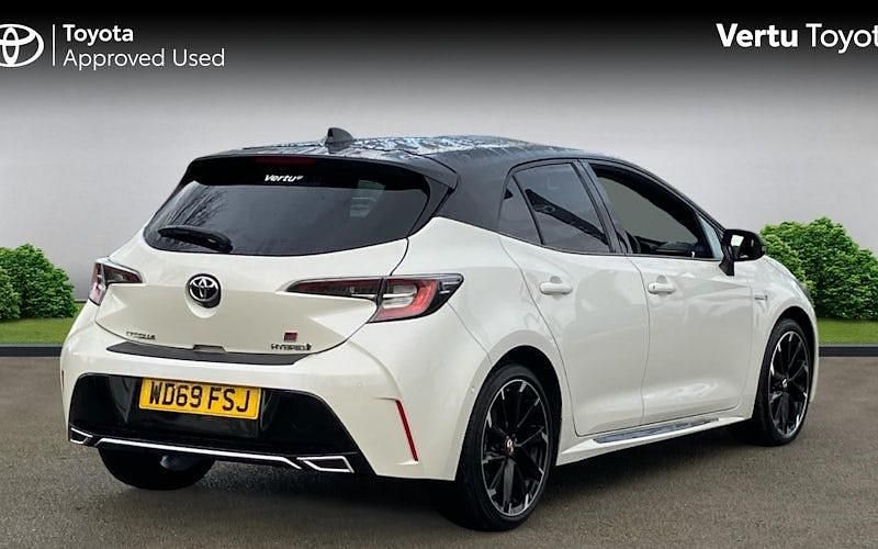 Usado Toyota Corolla Sport 184 HP (135 kW) 2022 Citadino