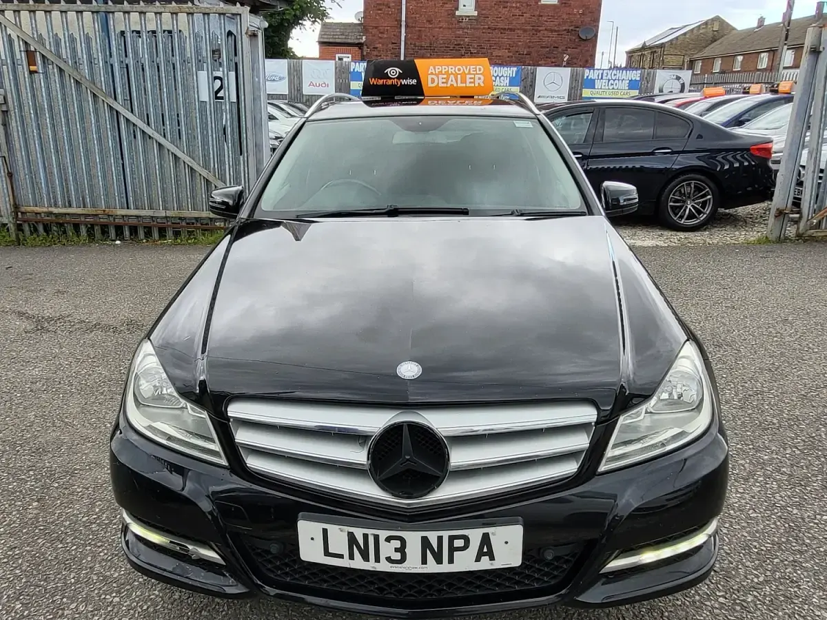 Used Mercedes C220 Executive 2013 Black Estate