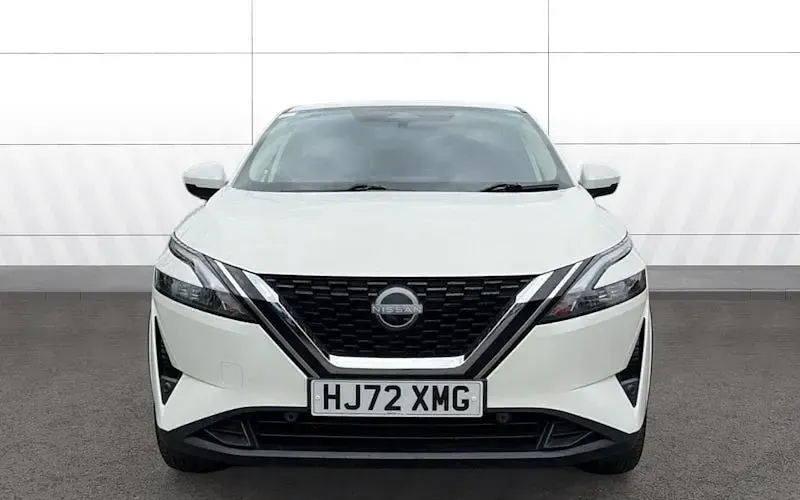 Used Nissan Qashqai N-Connecta 140 HP (102 kW) 2022 White SUV