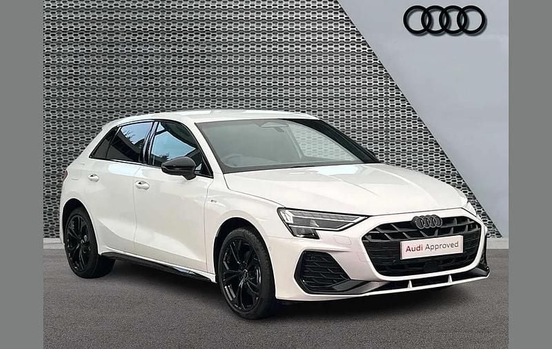 New Audi A3 e-tron Black Edition 200 HP (147 kW) 2026 White Hatchback