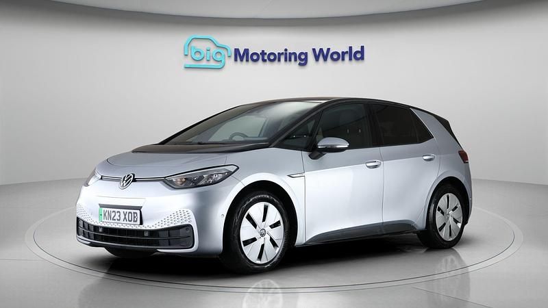 Usado VW ID.3 Pro Performance 150 kW (204 HP) 2023 Prateado Citadino