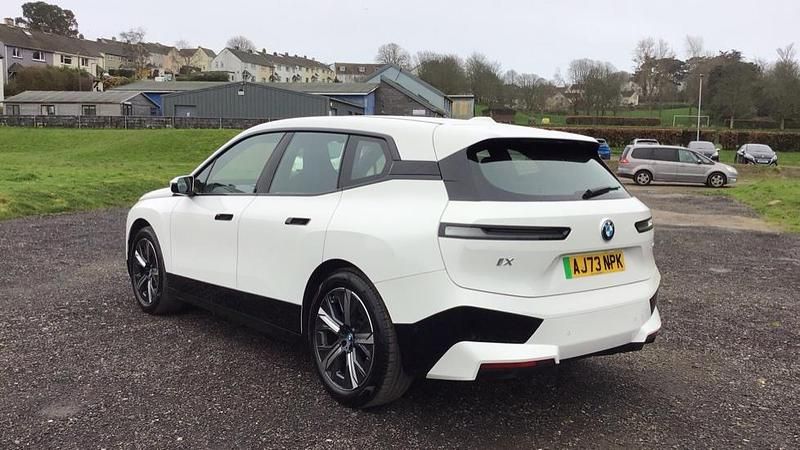 Used BMW iX M Sport 236 kW (322 HP) 2023 White SUV