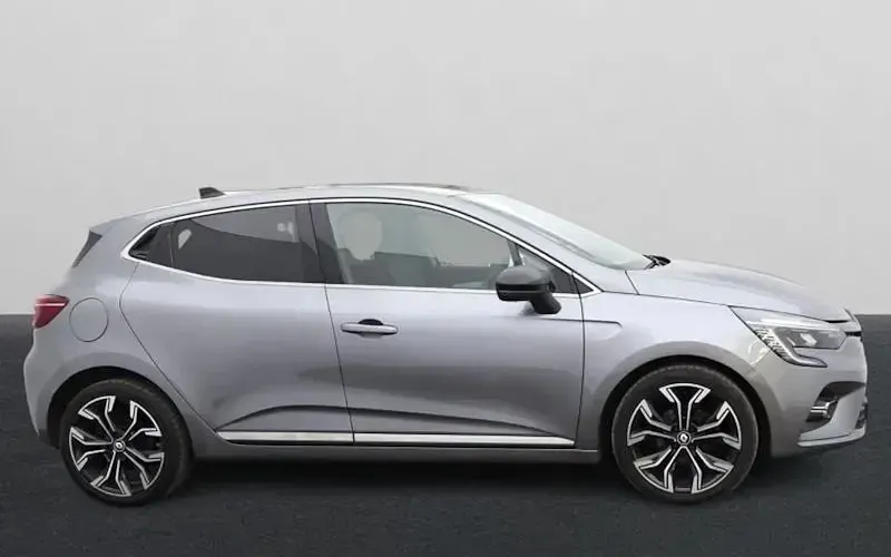 Used Renault Clio Techno 90 HP (66 kW) 2023 Grey Hatchback