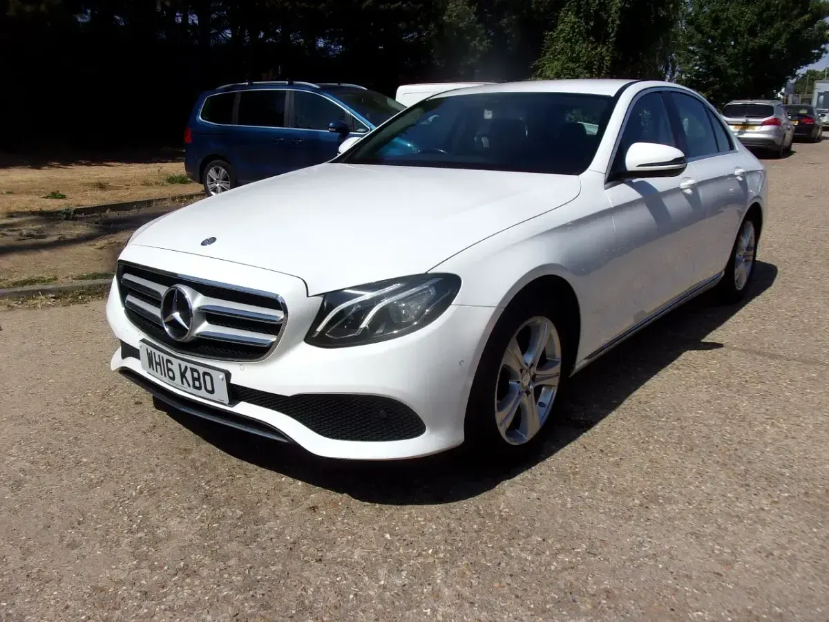 Used Mercedes E220 SE 191 HP (140 kW) 2016 White Sedan