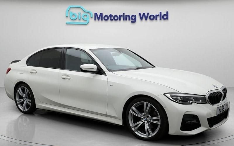 Used 2022 BMW 320 M Sport Sedan | £17,550 (Super price) - Image 1/4