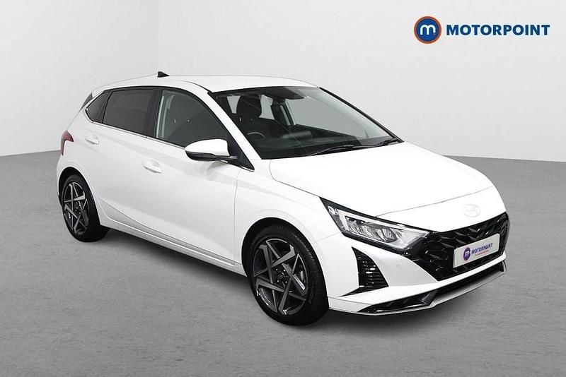 Used Hyundai i20 Premium 2025 White Hatchback
