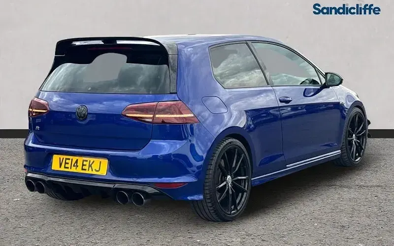 Used VW Golf VII R 300 HP (220 kW) 2016 Hatchback