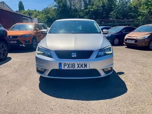 Used Seat Toledo XCELLENCE 110 HP (80 kW) 2018 Silver Hatchback