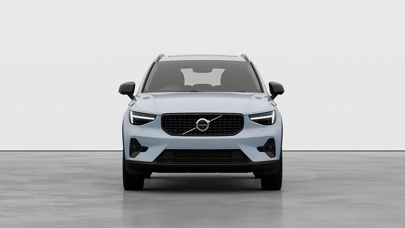 New Volvo XC40 Ultra 163 HP (119 kW) 2025 Cloud blue SUV