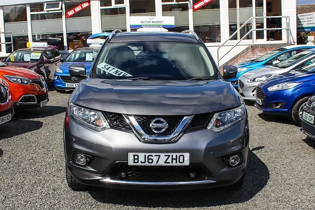 Used Nissan X-Trail N-Vision 130 HP (95 kW) 2017 Grey SUV