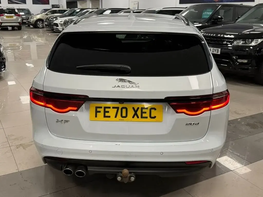 Used Jaguar XF Sportbrake Chequered Flag 180 HP (132 kW) 2020 White Estate