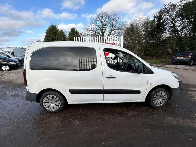 Used Citroën Berlingo 2017 White MPV