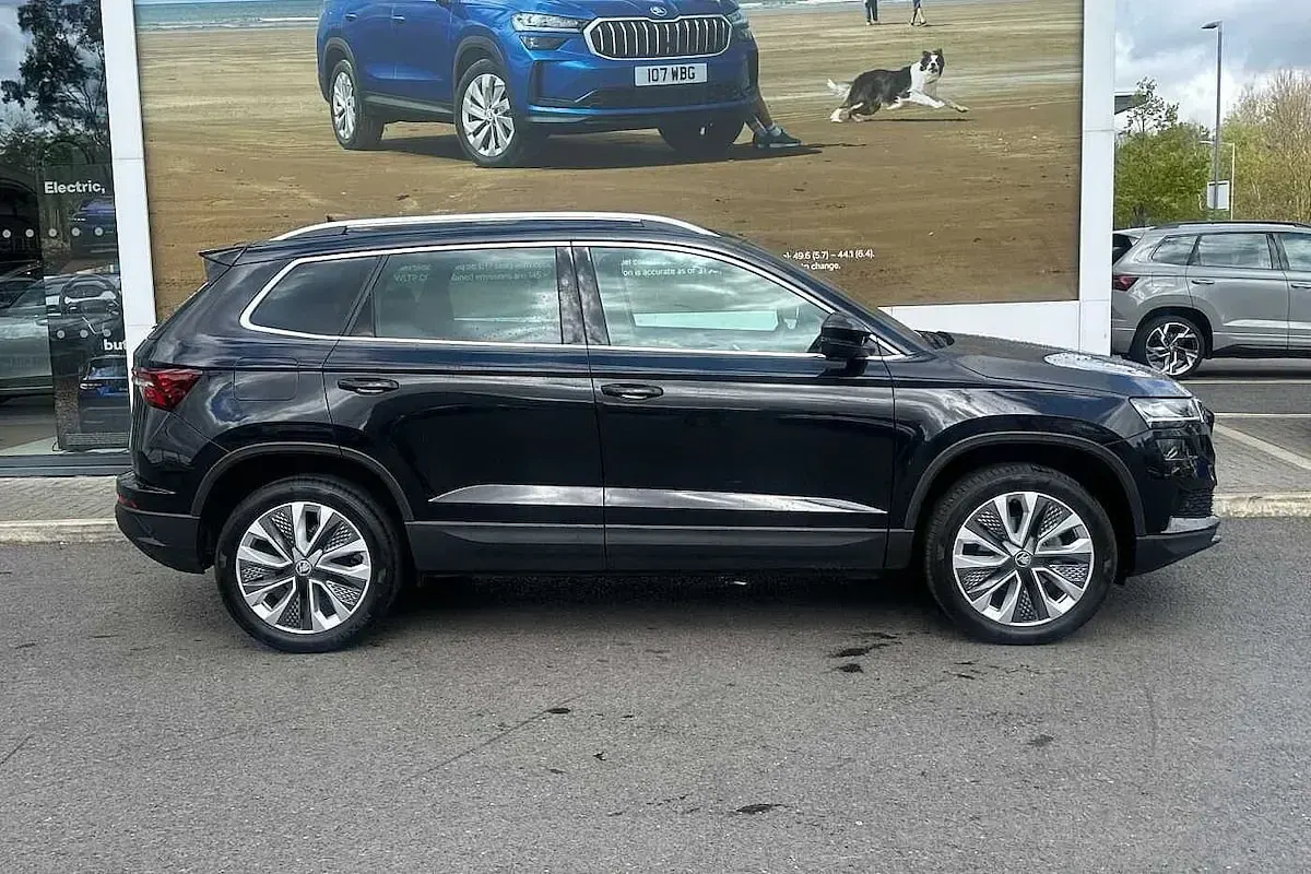 Used Skoda Karoq SE L 113 HP (83 kW) 2025 Black magic pearl effect SUV