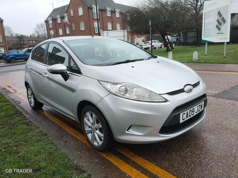 Used Ford Fiesta Zetec 96 HP (70 kW) 2009 Silver Hatchback