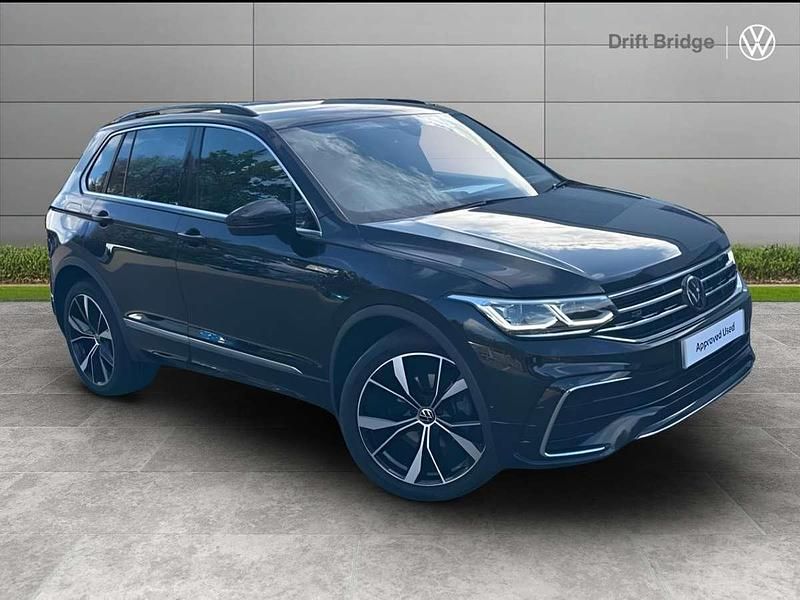 Black Used 2023 VW Tiguan R-line SUV | £28,495 (Fair price) - Image 1/4