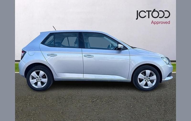 Used Skoda Fabia SE 108 HP (79 kW) 2018 Silver Hatchback