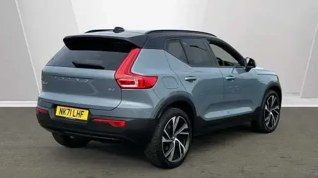 Used Volvo XC40 R-Design Pro 194 HP (142 kW) 2022 SUV