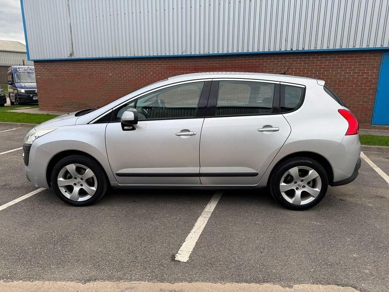 Used Peugeot 3008 Sport 110 HP (80 kW) 2010 Silver Hatchback