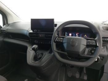 Image 3/4
