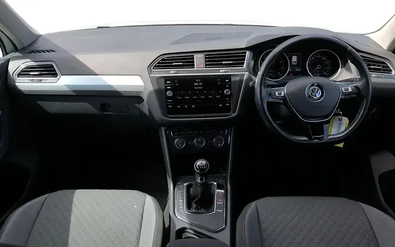 Used VW Tiguan SE 125 HP (91 kW) 2018 White SUV