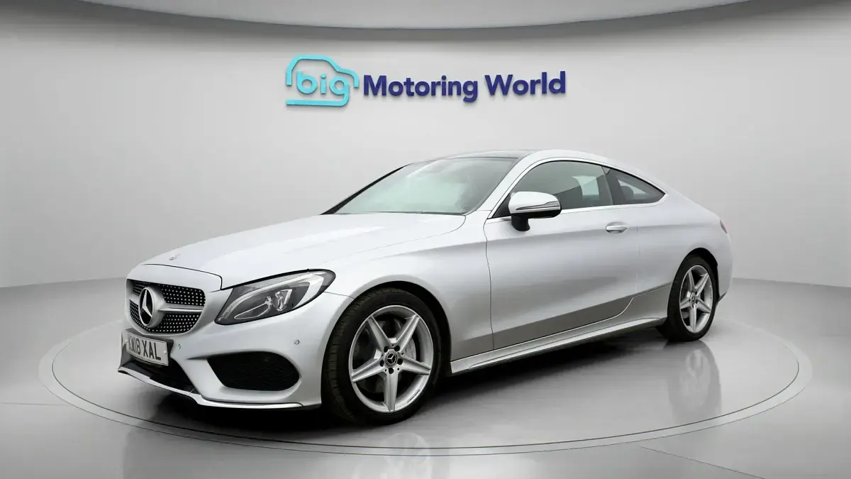 Used Mercedes C250 AMG line 204 HP (150 kW) 2018 Silver Coupe