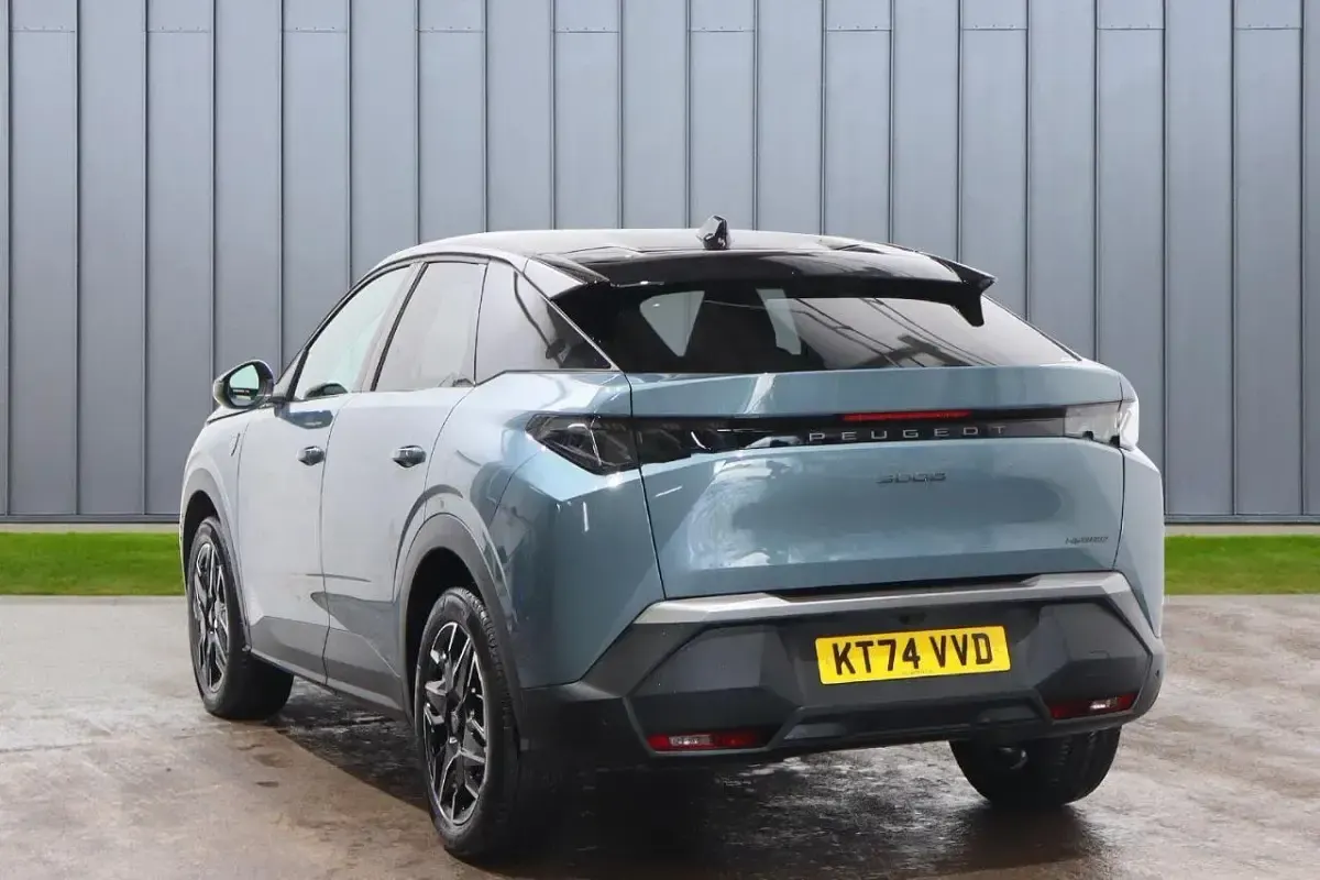 Used Peugeot 3008 GT 134 HP (98 kW) 2025 Blue SUV