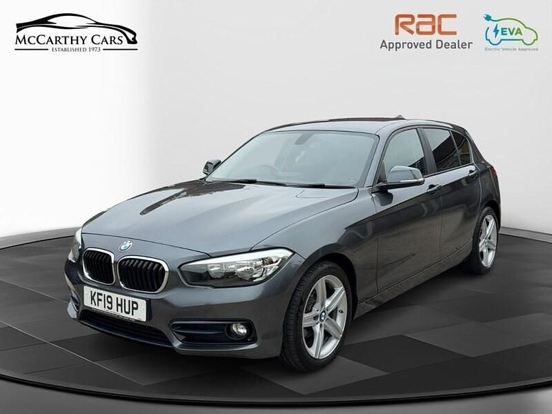 Mineral grey Used 2019 BMW 118 Sport Line Hatchback | £11,995 (Good price) - Image 1/2