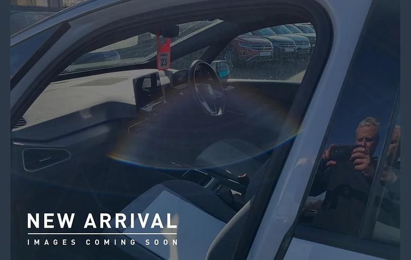 Used VW ID.3 Pro 106 kW (145 HP) 2023 White Hatchback