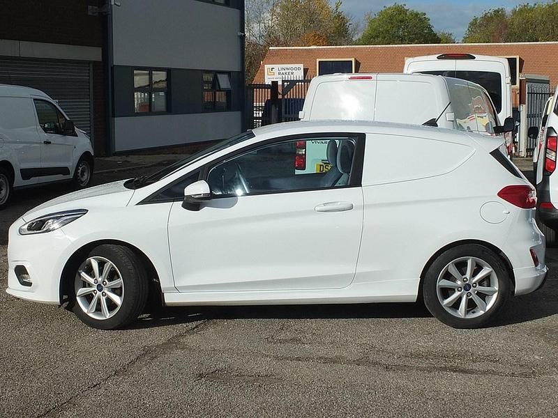 Used Ford Fiesta Sport 120 HP (88 kW) 2019 White Van
