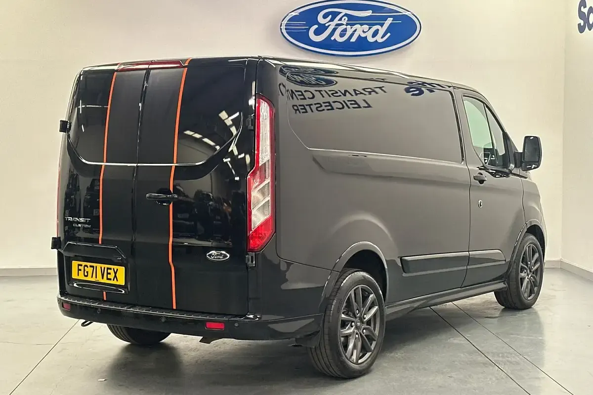 Used Ford Transit Custom Sport 185 HP (136 kW) 2021 Black Van