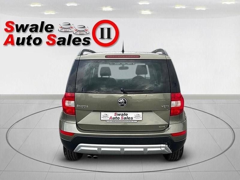 Used Skoda Yeti Business Line 150 HP (110 kW) 2015 Green SUV