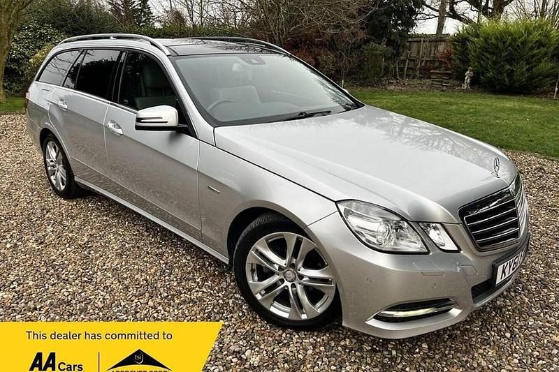 Used Mercedes E220 Avantgarde 2011 Silver Estate