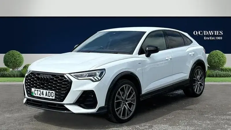 Used Audi Q3 Sportback Black Edition 150 HP (110 kW) 2024 White SUV