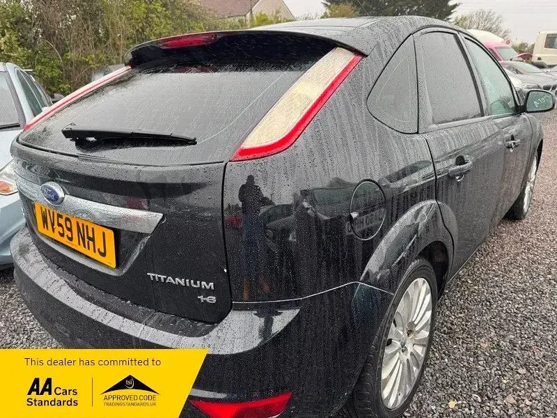 Używany Ford Focus Titanium 2009 Czarny Hatchback
