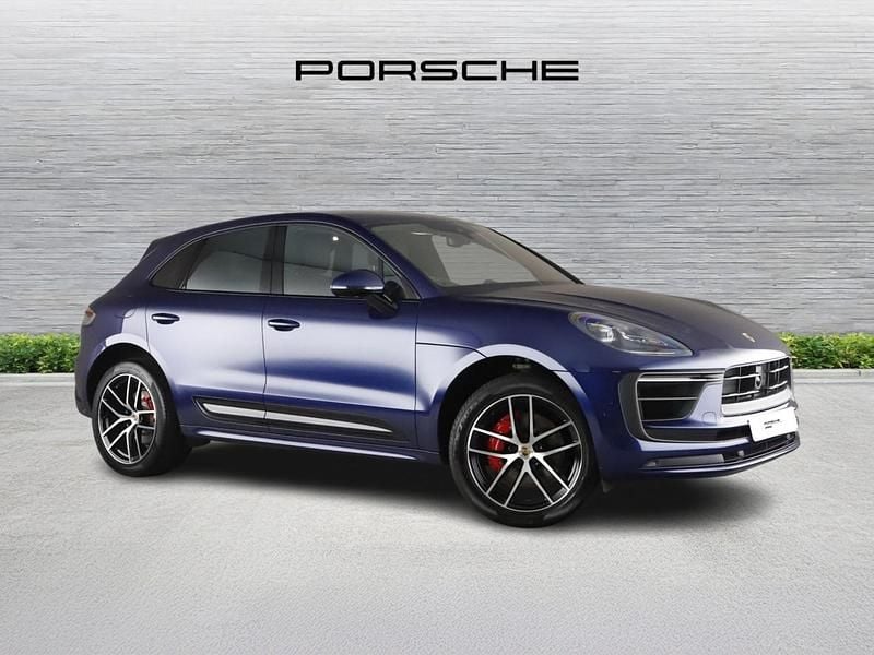 Porsche metallic gentian blu Used 2021 Porsche Macan SUV | £48,900 (Fair price) - Image 1/4