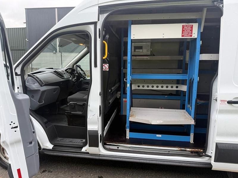 Begagnad Ford Transit 130 HK (95 kW) 2018 Vit Van
