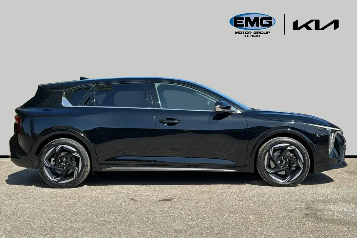 Used Kia K4 GT-Line 113 HP (83 kW) 2026 Black Hatchback