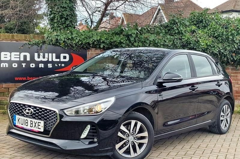 Used Hyundai i30 SE 120 HP (88 kW) 2018 Black Hatchback